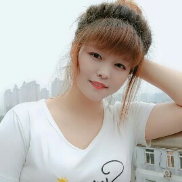 农家女孩的照片