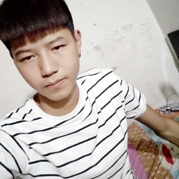 潇洒向酸奶的照片