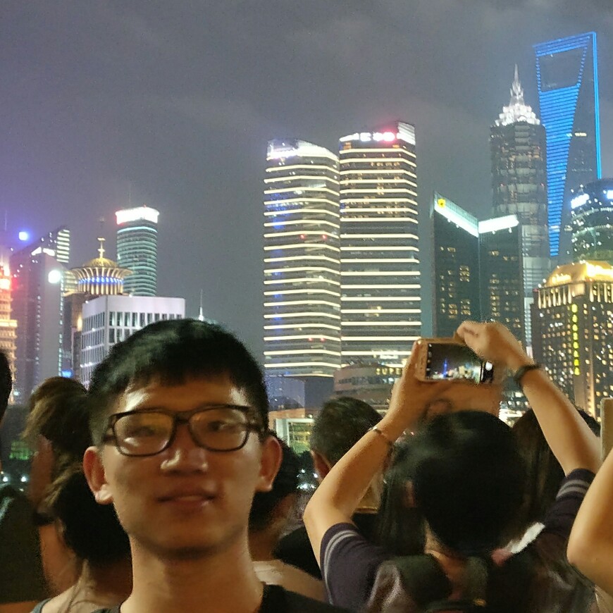 粗暴少女的照片