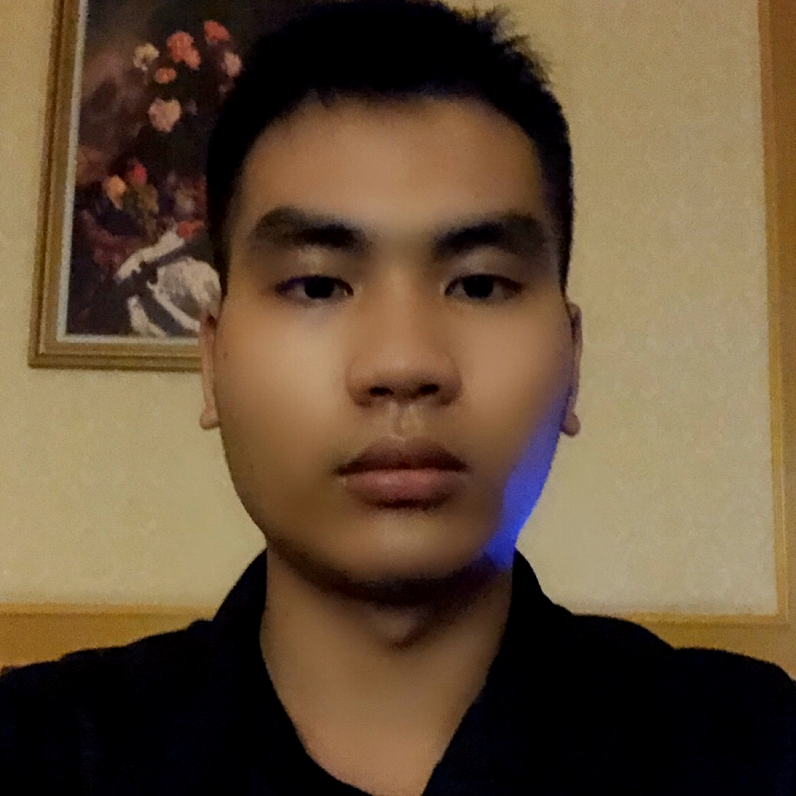 身影腼腆的照片