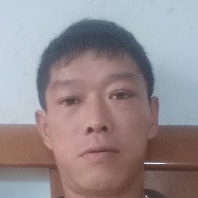 衣自由的照片