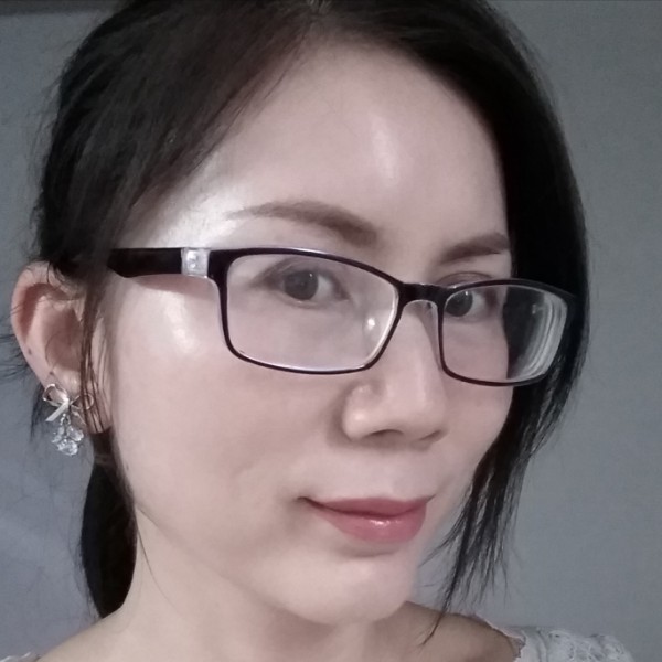 白云倾心的照片