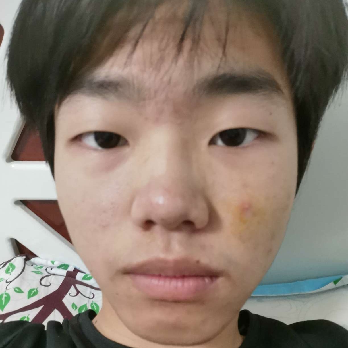 约定等待镜子的照片