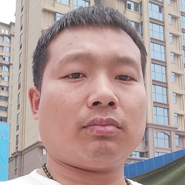 陌殇那执着的照片