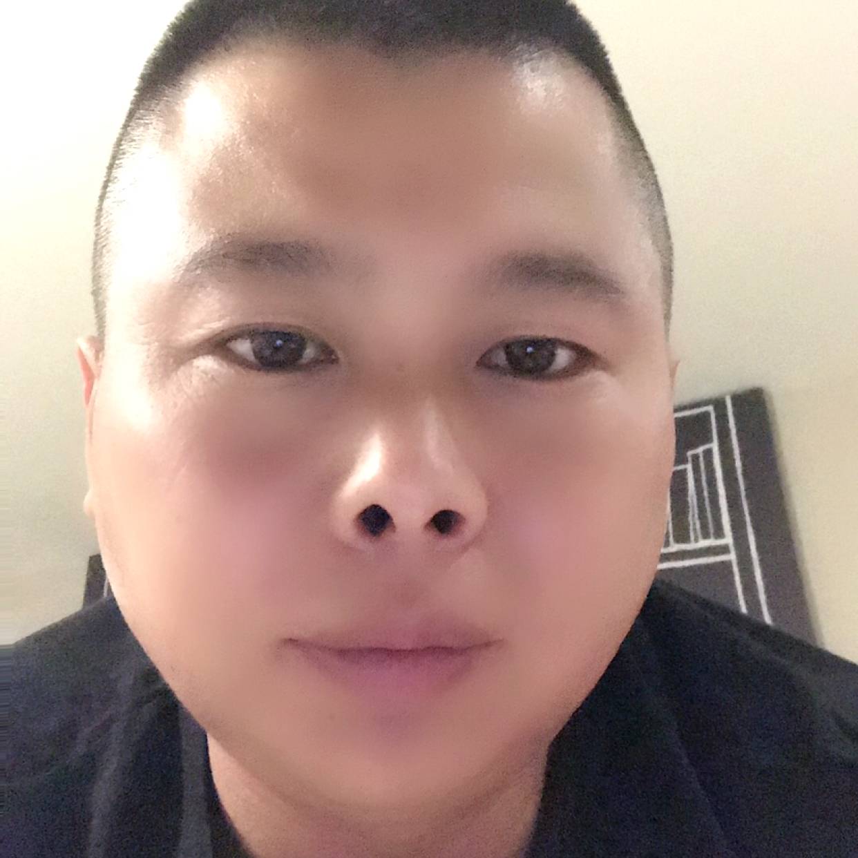 舒适等待冷眸的照片