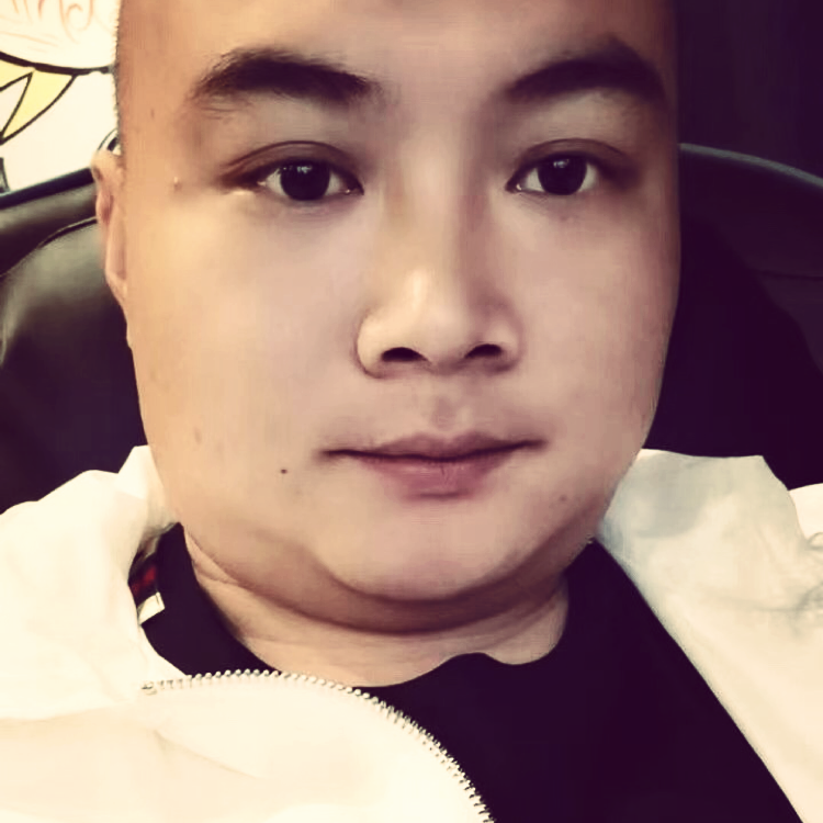 跳跃的自行车的照片