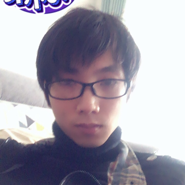 不解的蹙眉星雨的照片