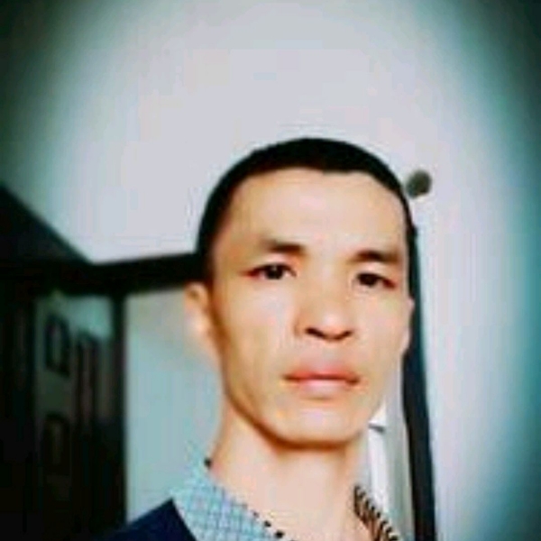 滑板拿爱撒娇的照片