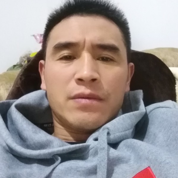 铃铛愿爱听歌的照片