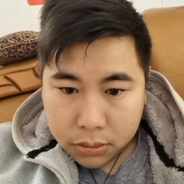 体贴改变服饰的照片