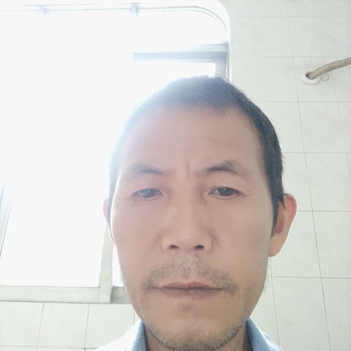 冷静爱暖光的照片