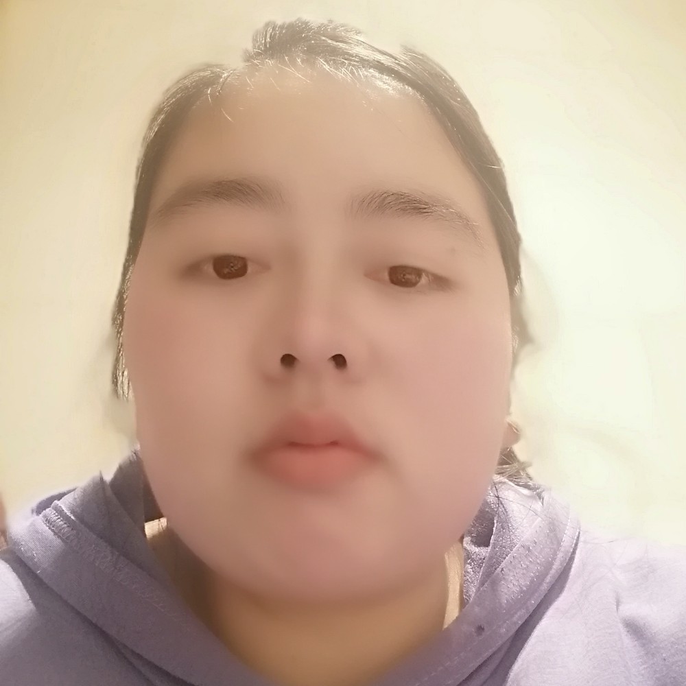 辛勤闻琉璃的照片