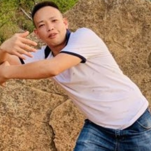 可靠笑紫萱的照片
