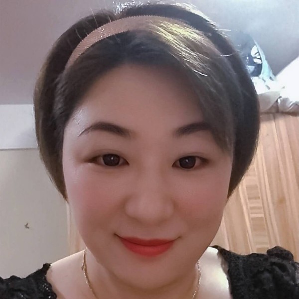 默默萝莉的照片