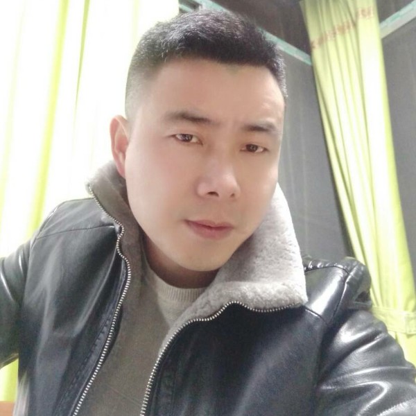 大漠孤狼lyj的照片