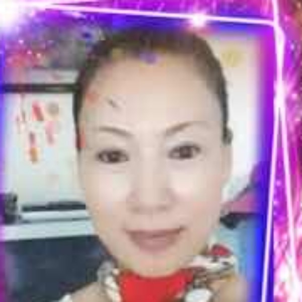 幸福女孩的照片