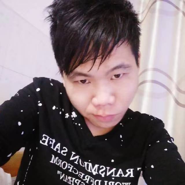 小蘑菇大方的照片