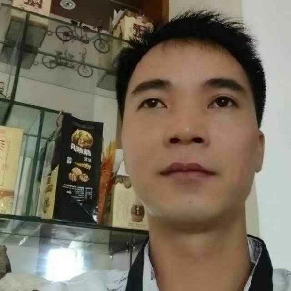 糊涂大哥的照片