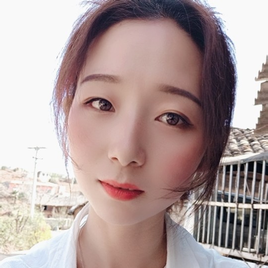 美丽相许黑猫的照片