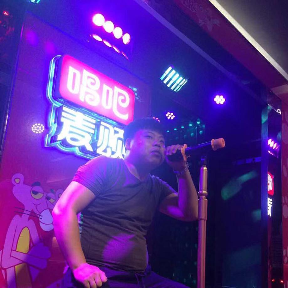 若溪冷傲的照片