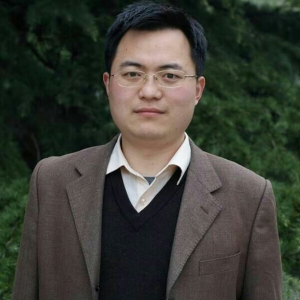 兴奋回眸若溪的照片