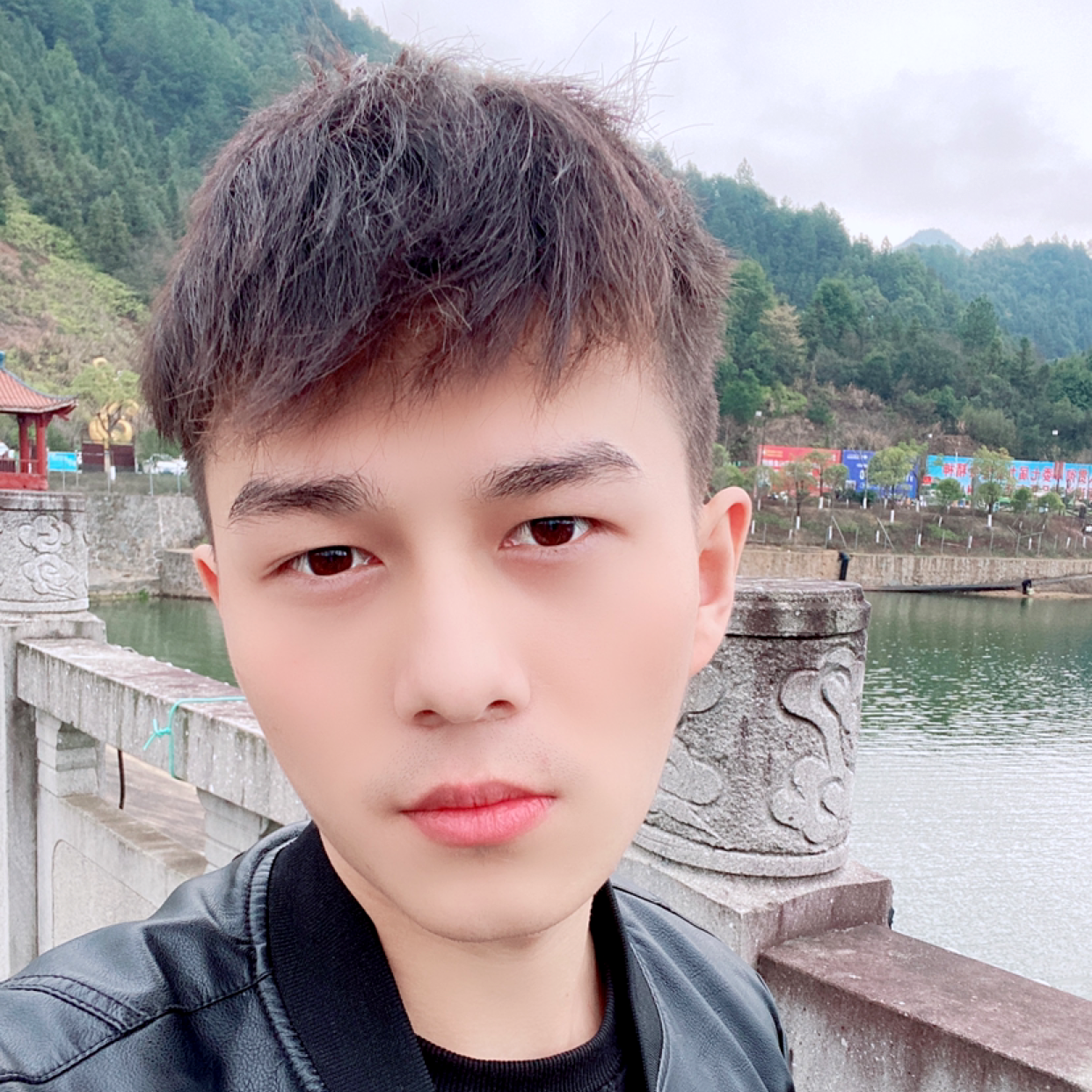东旭先生的照片