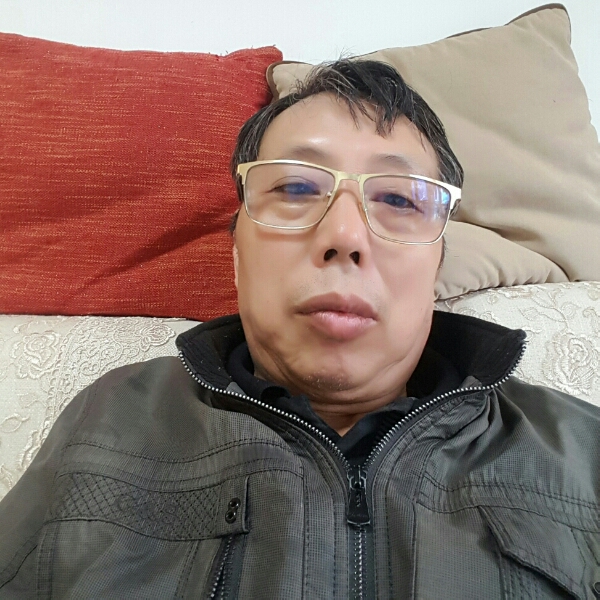 真淳向秋天的照片