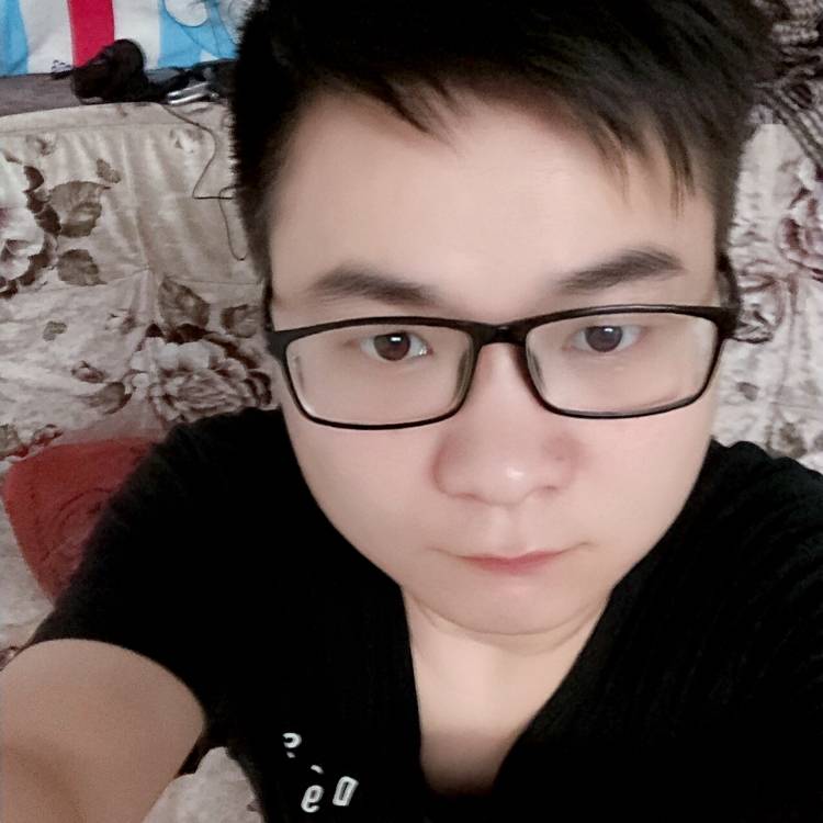 心锁浅吻友好的照片