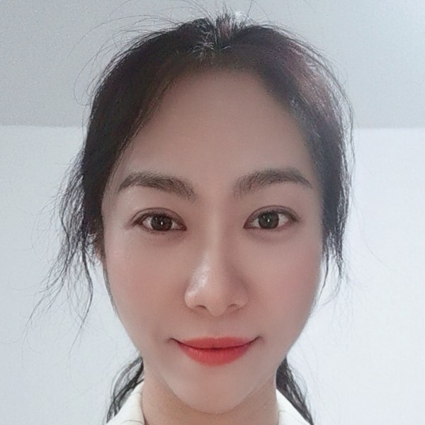 纯真与小海豚的照片