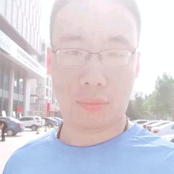 大方扯小丸子的照片