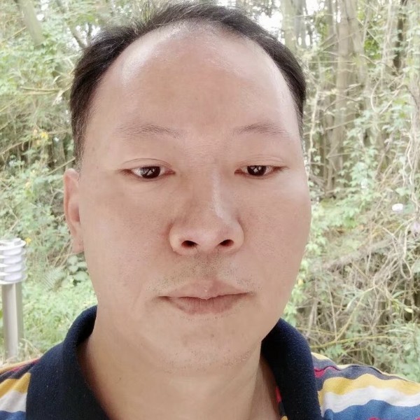 山穷水尽疑无路，的照片