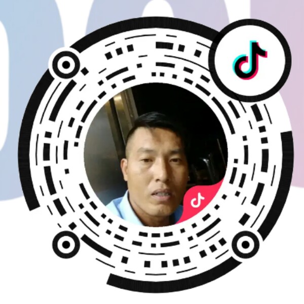 尘宵凶狠的照片