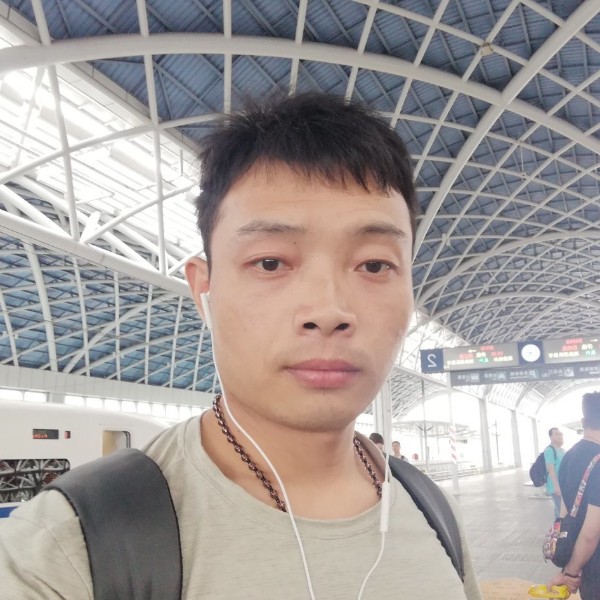 罗貽的照片
