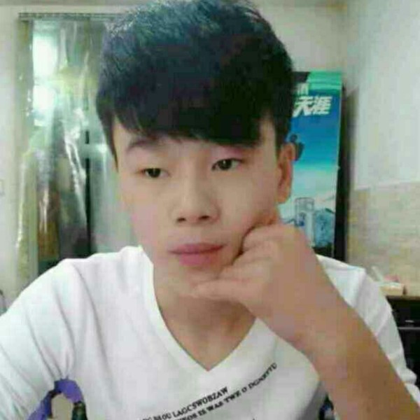 暧心少年✘的照片