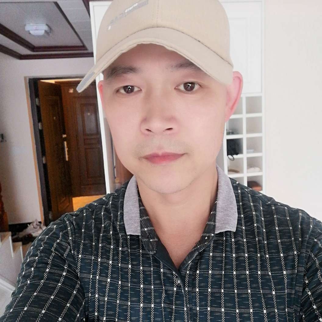 怕孤单还红酒的照片