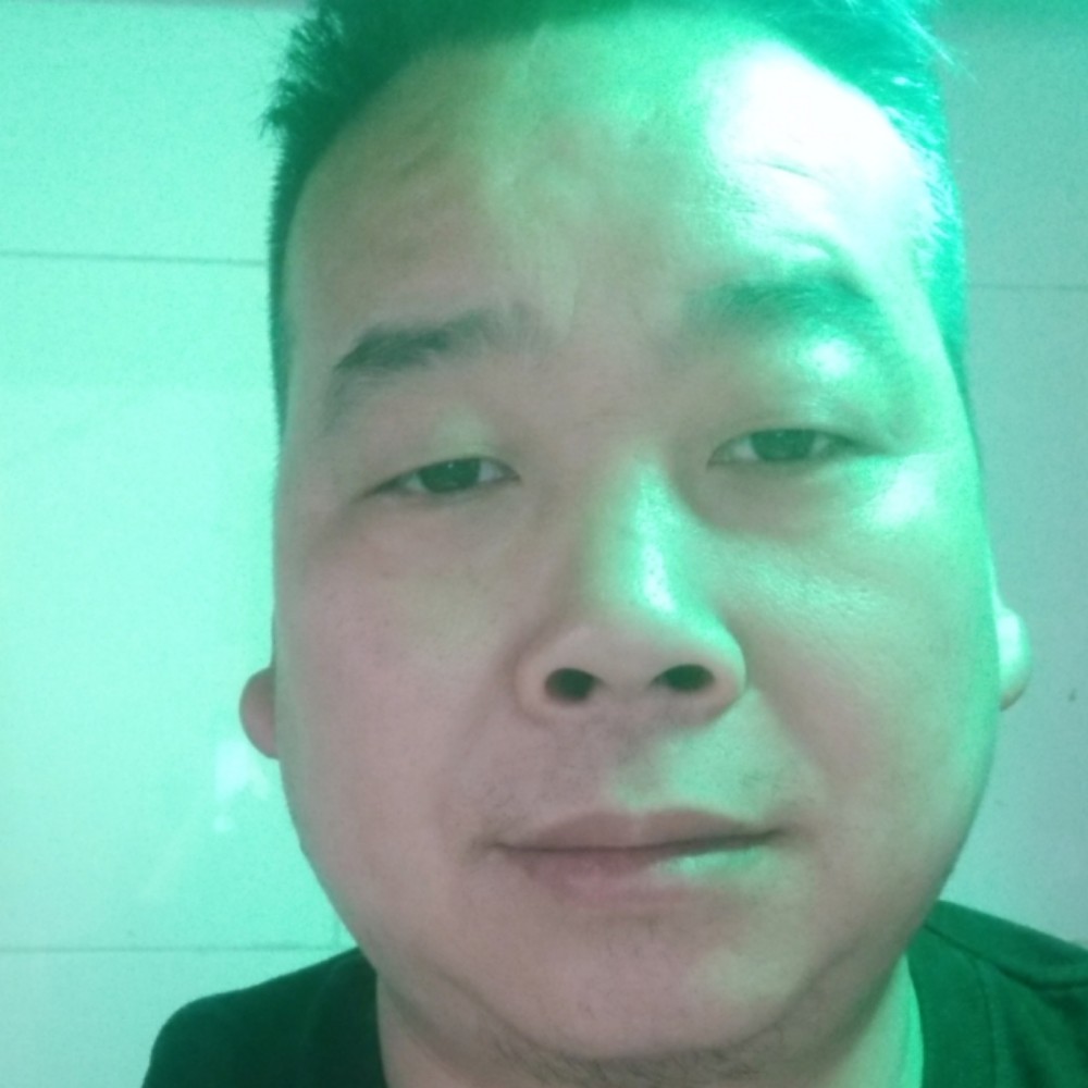 余音那落寞的照片