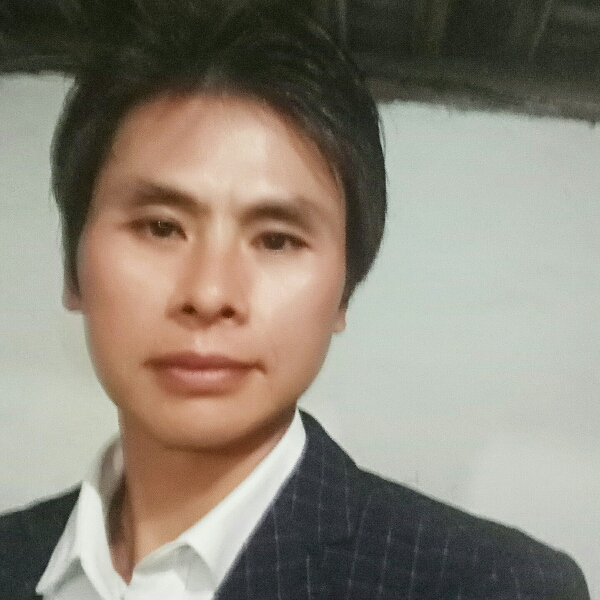 山岚就痴情的照片