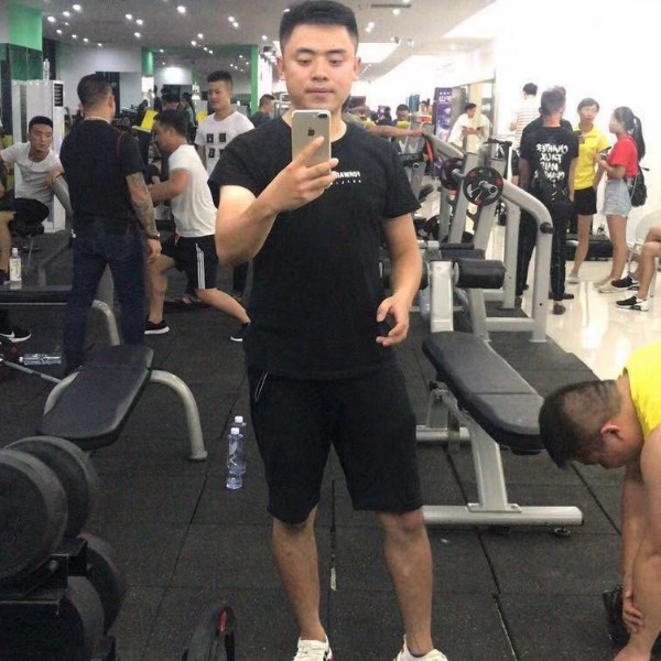 路人l的照片