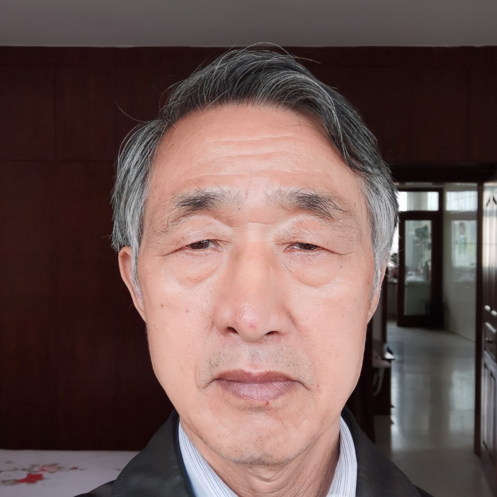 小鱼陪大渔的照片
