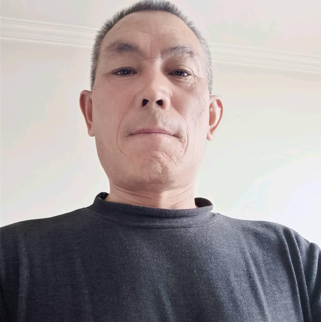 吴书章的照片