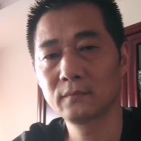 背包苹果的照片