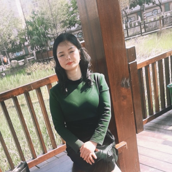 斑马动人云朵的照片