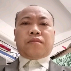 俊逸打斑马的照片