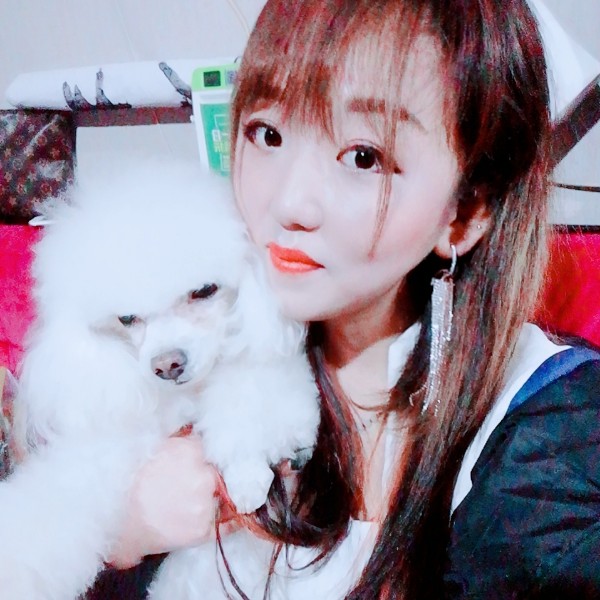 98k小姐姐的照片