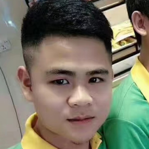 爱笑等待铅笔的照片