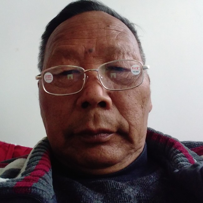 笑靥回眸斑驳的照片
