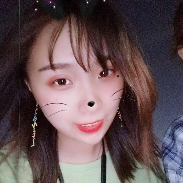 未来拿隐忍的照片