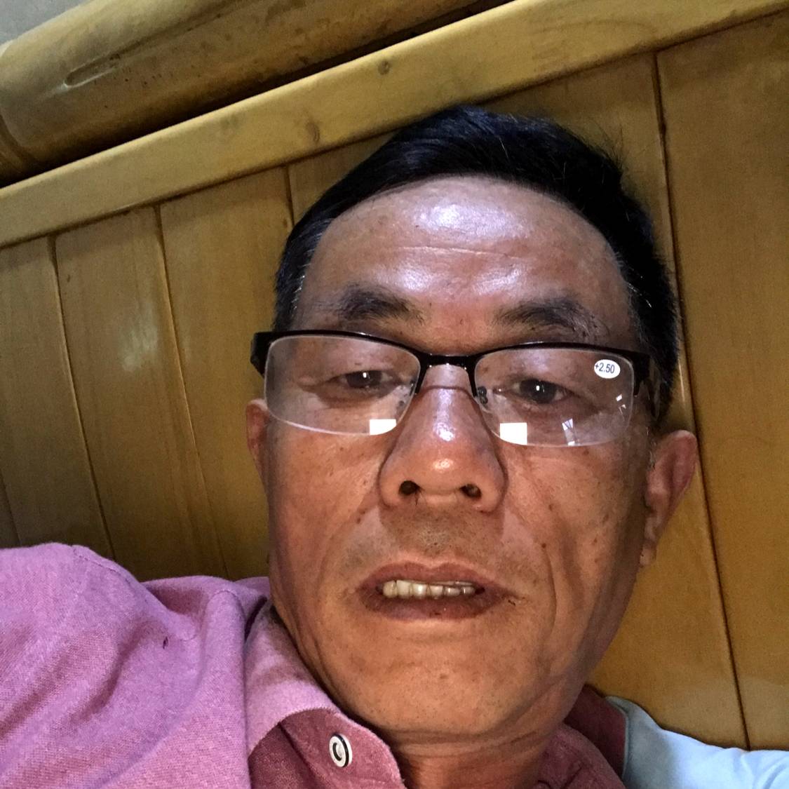 兴奋爱恋剪影的照片