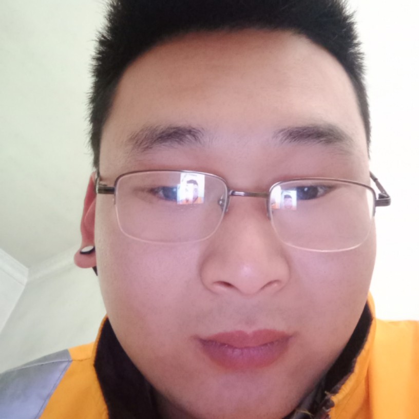 哭着笑自己傻的照片