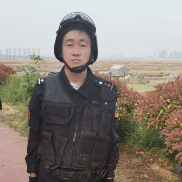 懵懂苦恋柜子的照片